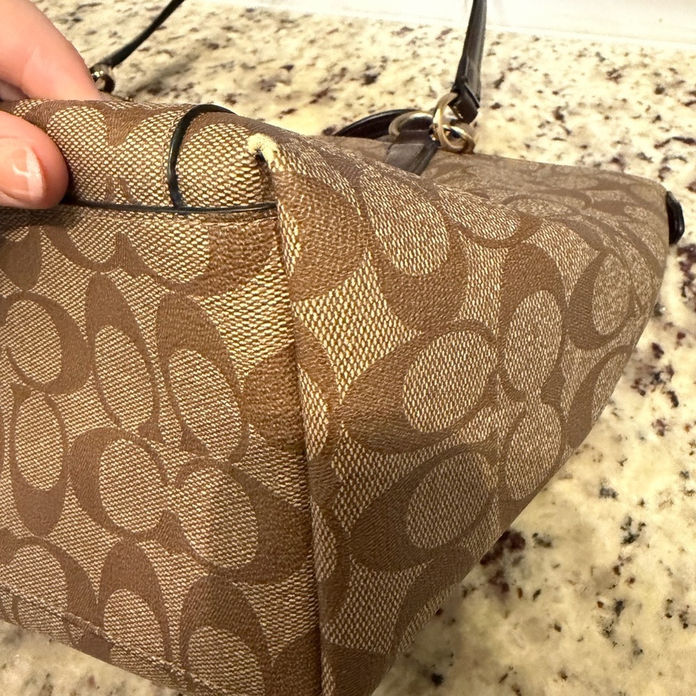 Coach Ava Tote in Signature Canvas – Khaki / Saddle (F58318) - Picture 10 of 11